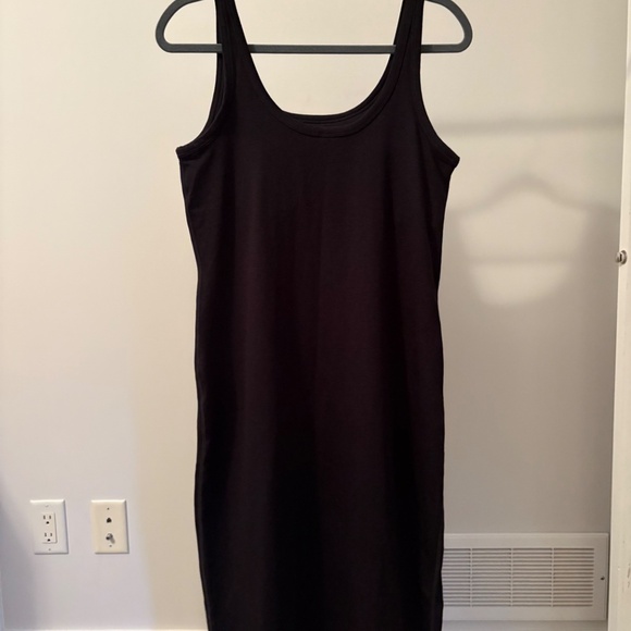 VUORI Halo Essential Dress, size L, Black Heather - Picture 3 of 3